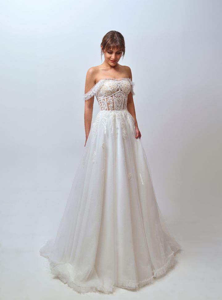 Düşük Omuz A Kesim Gelinlik