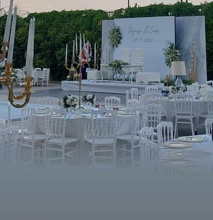 By Hande Kaya Organizasyon
