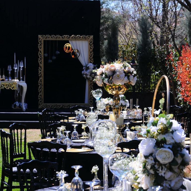 By Hande Kaya Organizasyon