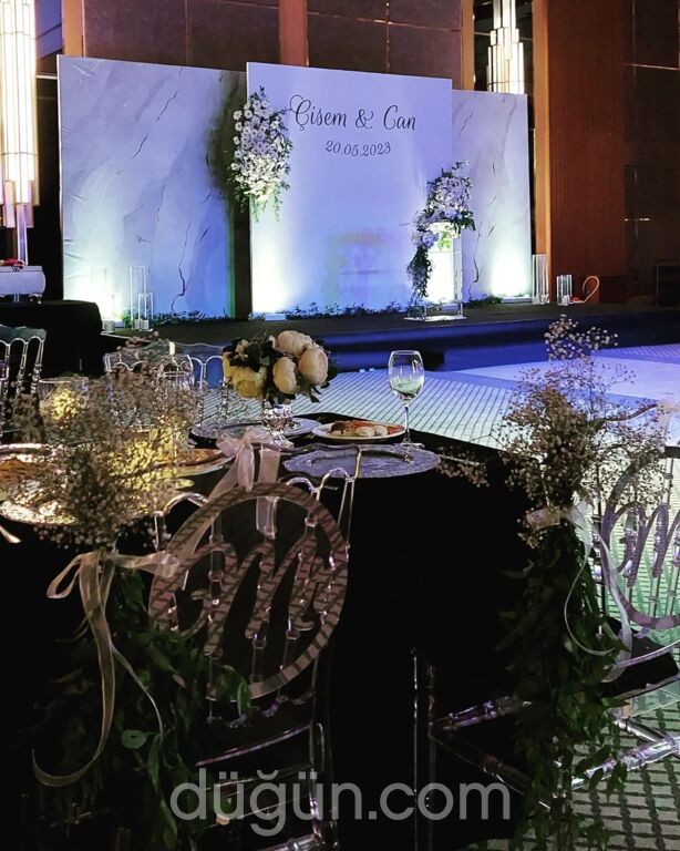 By Hande Kaya Organizasyon