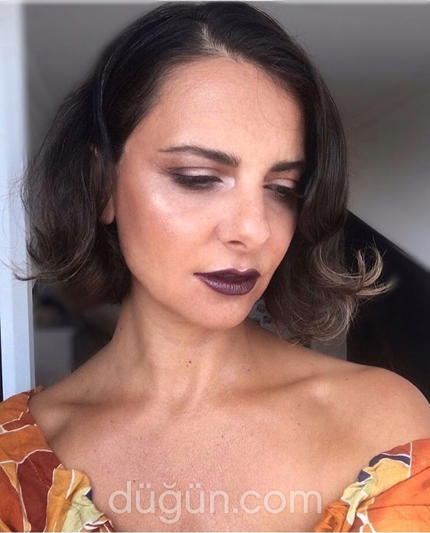 Funda Yılmaz Freelance Make Up Artist