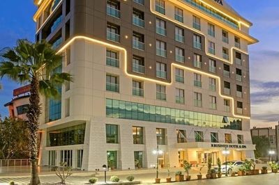 B Business Hotel & Spa