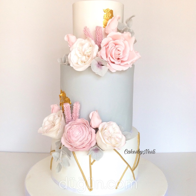 Mavi Beyaz Düğün Pastası