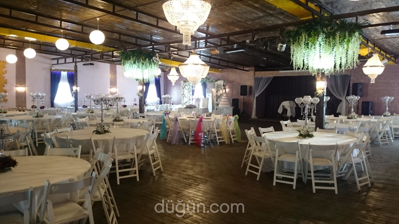 Dimo's Temiz Bahçem Kır Düğün Salonu