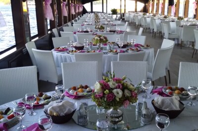 Aşk ve Mavi Tekne Turları