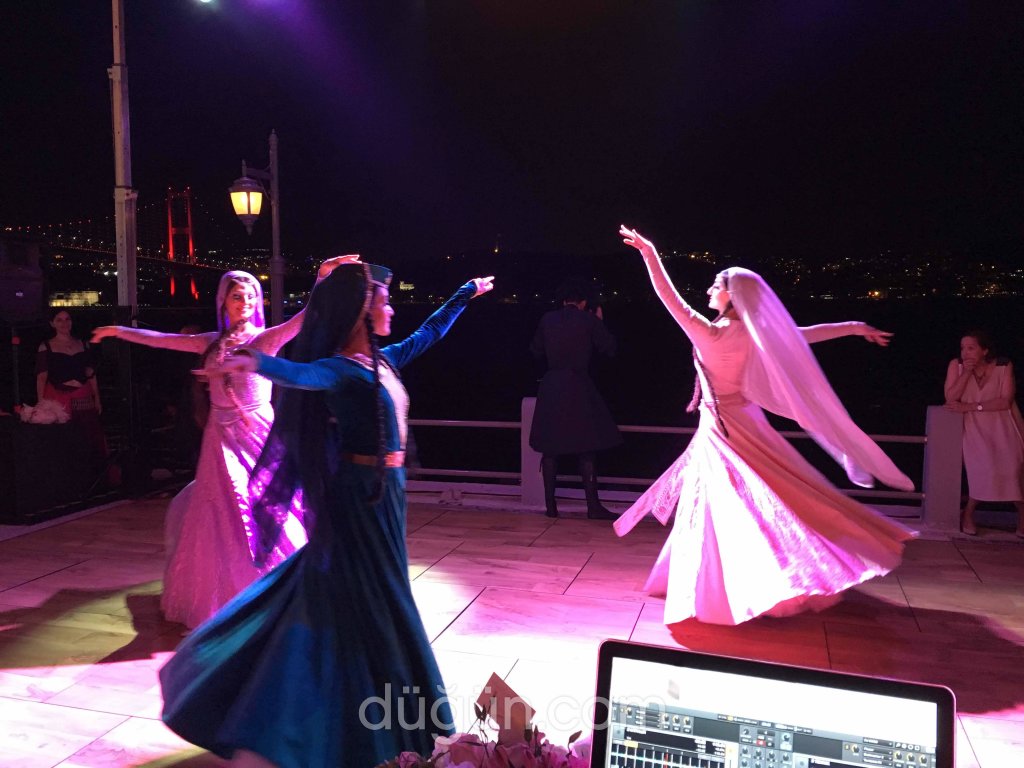 Coşkun Gürsel Dj Ses Işık Hizmetleri