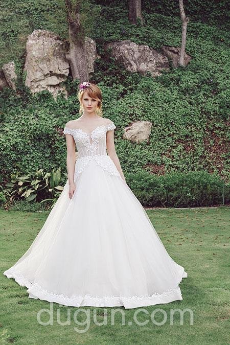 Düşük Omuzlu A Kesim Gelinlik