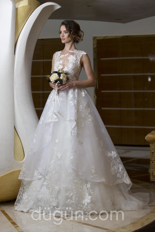 Kabarık Kesim Gelinlik Modeli