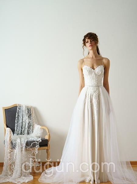 İnce Askılı Gelinlik Modeli