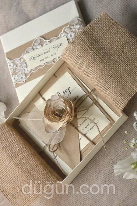 Güllü Vintage Davetiye Modeli