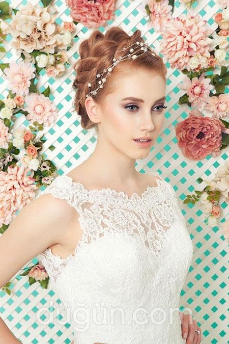 Örgülü Saç Topuzu