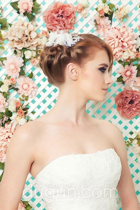 Örgülü Gelin Topuzu