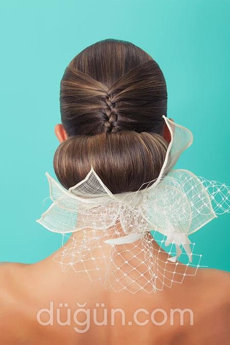 Örgülü Ense Topuzu