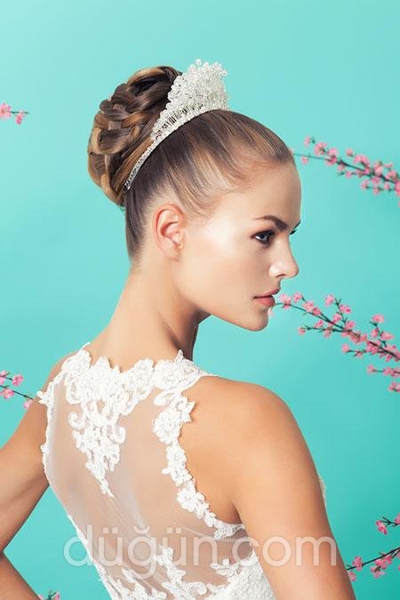 Örgülü Tepe Topuzu