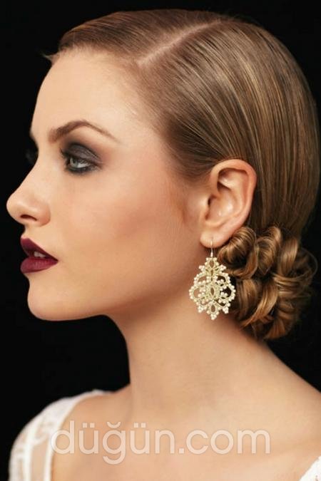 Siyah Dumanlı Göz Makyajı