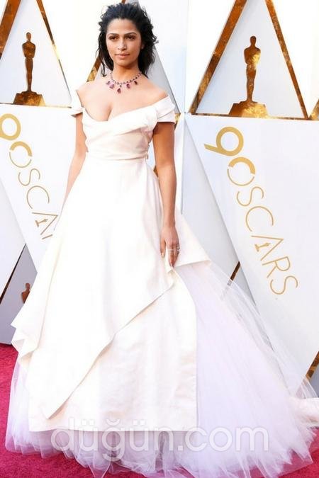 Camila Alves 2018 Oscar Kıyafeti