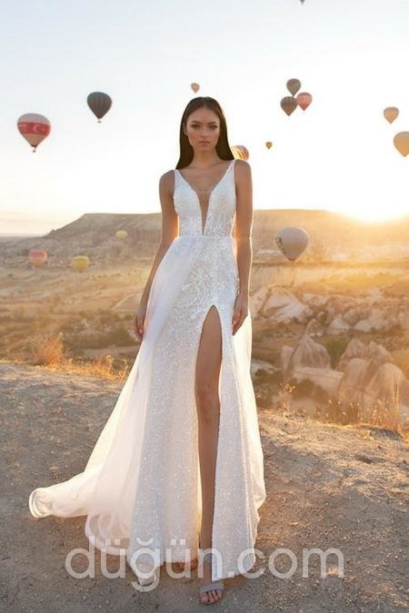 Yırtmaçlı Dar Gelinlik