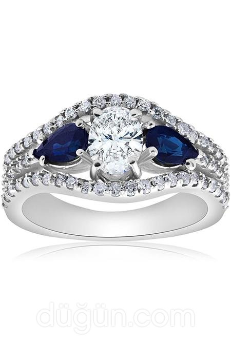 Oval Kesim 3 Taş Pırlanta Yüzük