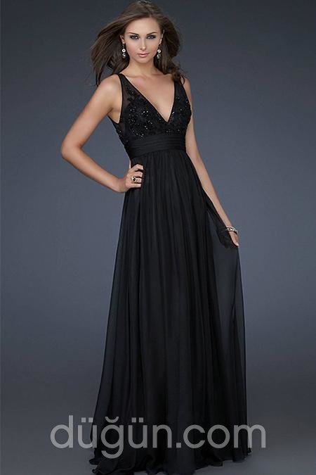 Derin V Yakalı Uzun Nişan Elbisesi