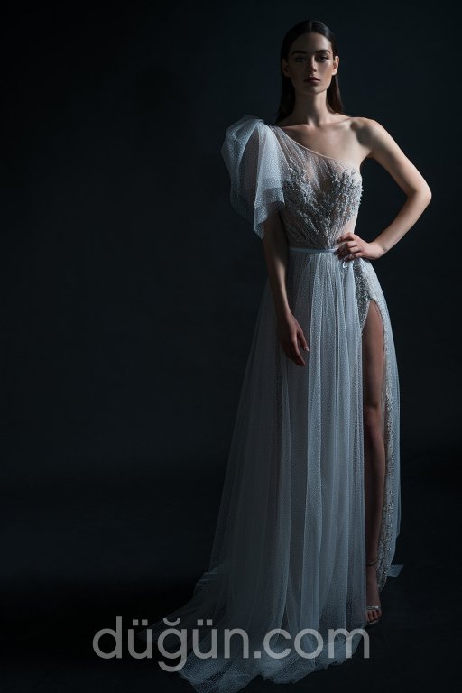 Tek Omuz Gelinlik Modeli