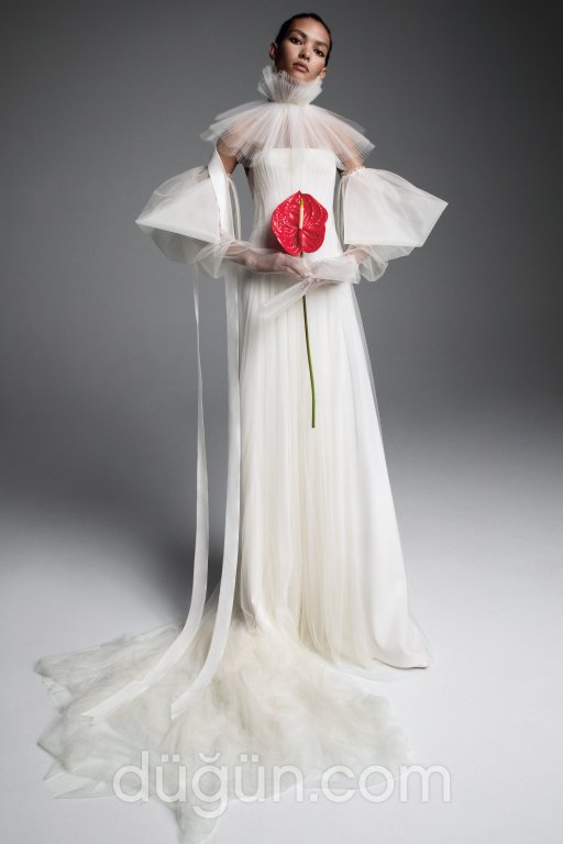 Vera Wang 2019 ilkbahar gelinlik defilesi örnekleri (1) Vera Wang 2019 ilkbahar gelinlik defilesi örnekleri (1)