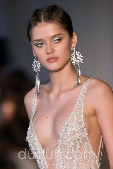 Siyah Gümüş Göz Makyajı