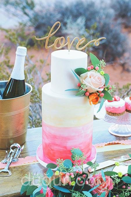 Sade Düğün Pastası