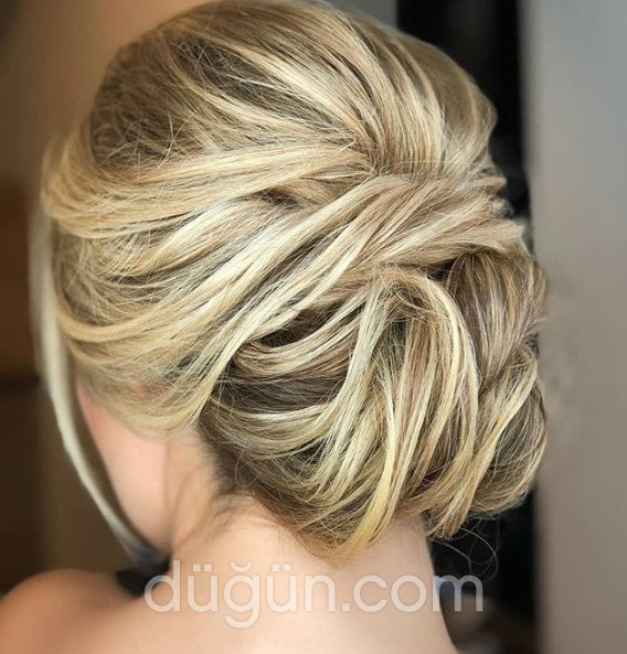 Dağınık Topuz Gelin Saçı Modeli