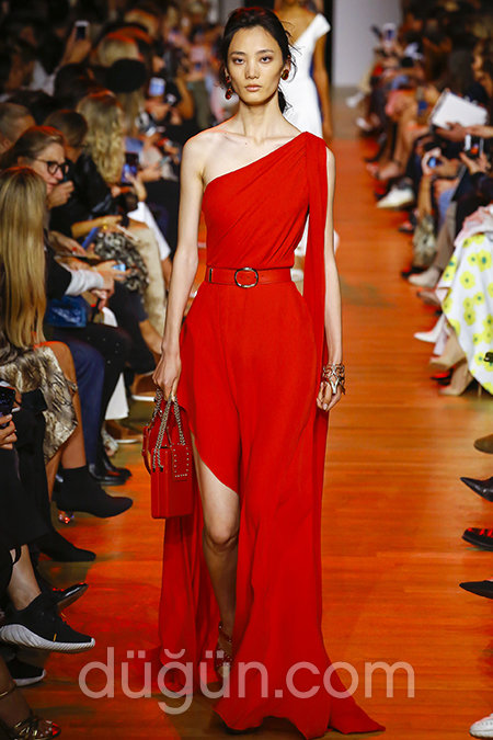 Tek Omuzlu Nişan Kıyafeti