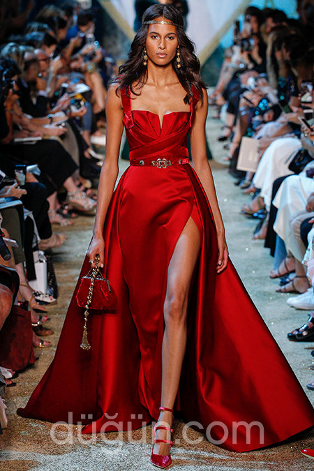 Yırtmaçlı Kırmızı Nişanlık