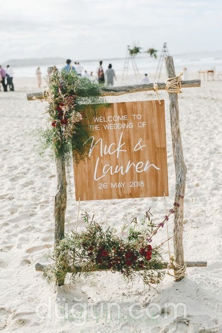 Kumsal Düğünü Karşılama Panosu