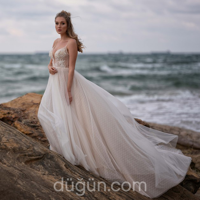 İp Askılı Gelinlik Modeli