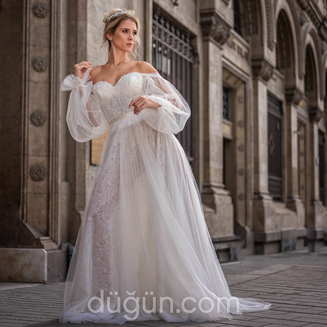 Balon Kollu Gelinlik Modeli