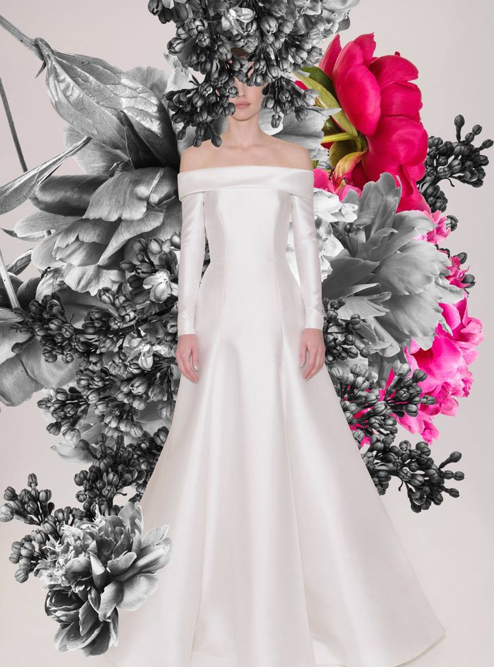 Reem Acra Düşük Omuzlu Sade Gelinlik