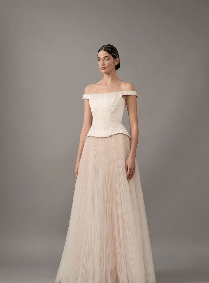 2026 House Of Gilles 28-26 Bohem Prenses Kesim Kayık Yaka Gelinlik