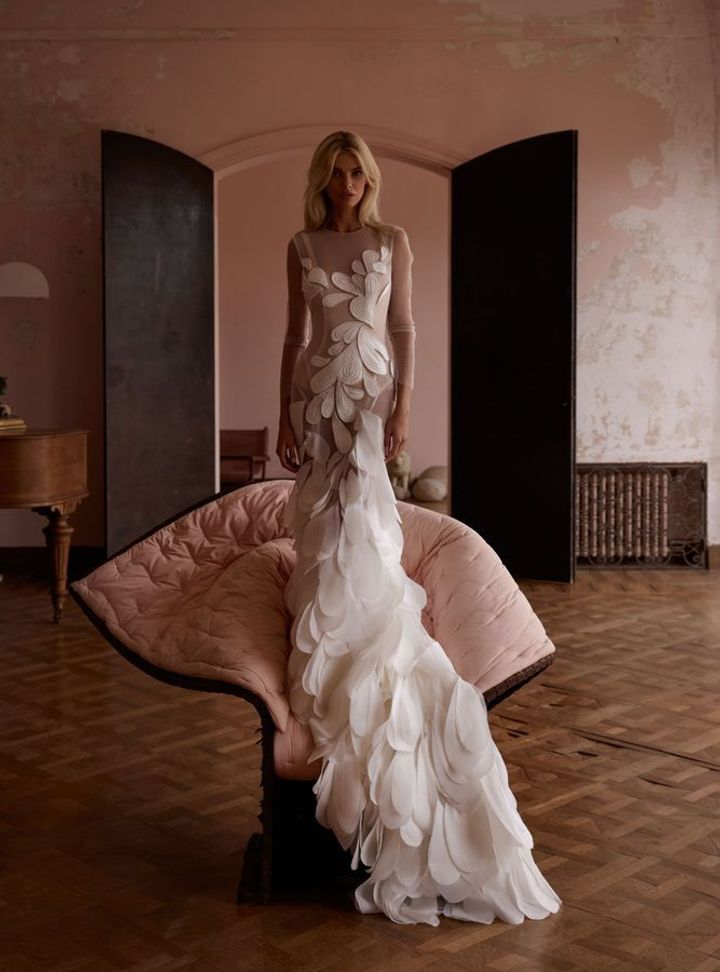 2025 Milla Nova -9-25 Balık Kesim İllüzyon Yaka Gelinlik