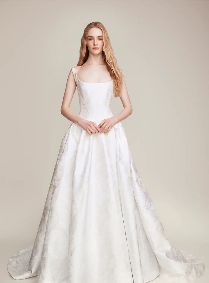 2025 Lela Rose -6-25