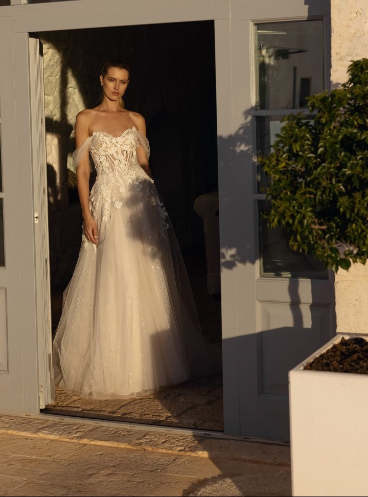 2026 Modeca Gelinlik 216-26 A Kesim Bohem Straplez Gelinlik