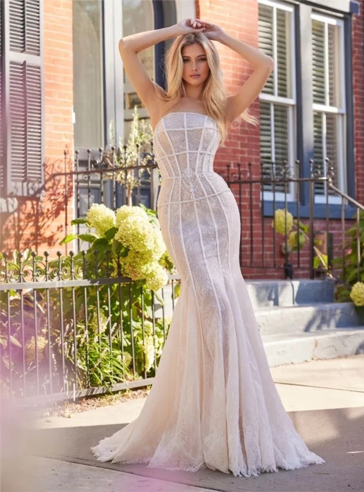 2025 Idan Cohen -8-25 Balık Kesim Straplez Göğüs Dekolteli Gelinlik