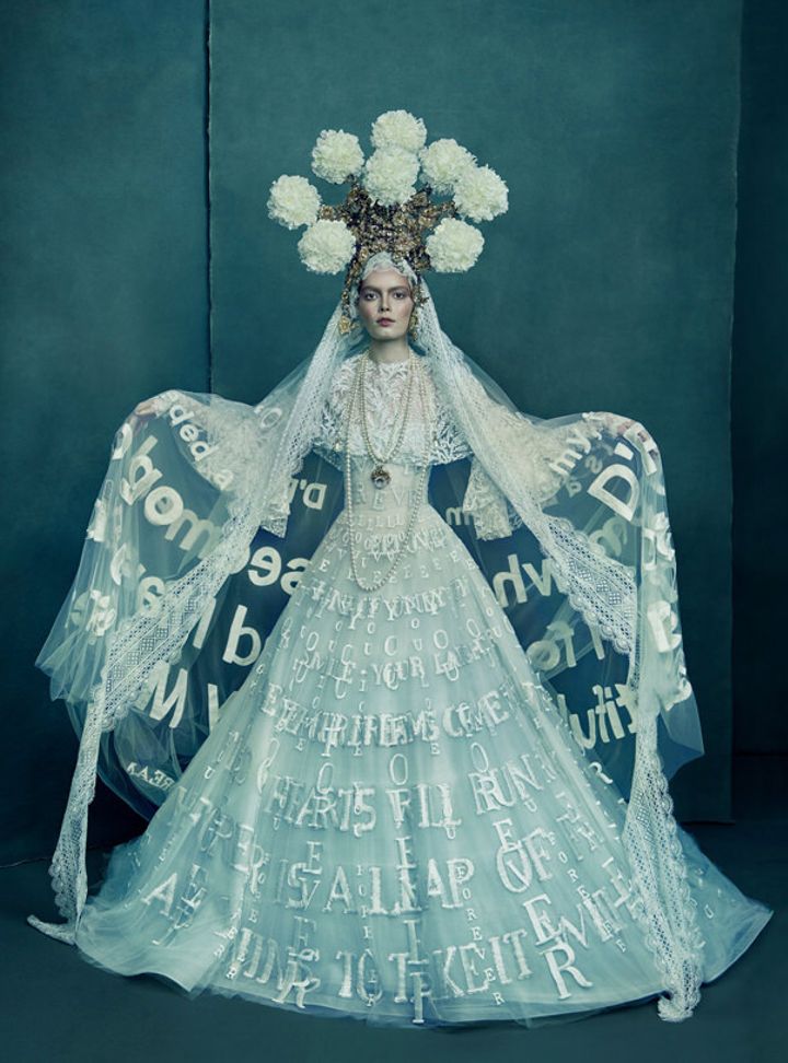 Reem Acra İşlemeli Gelinlik