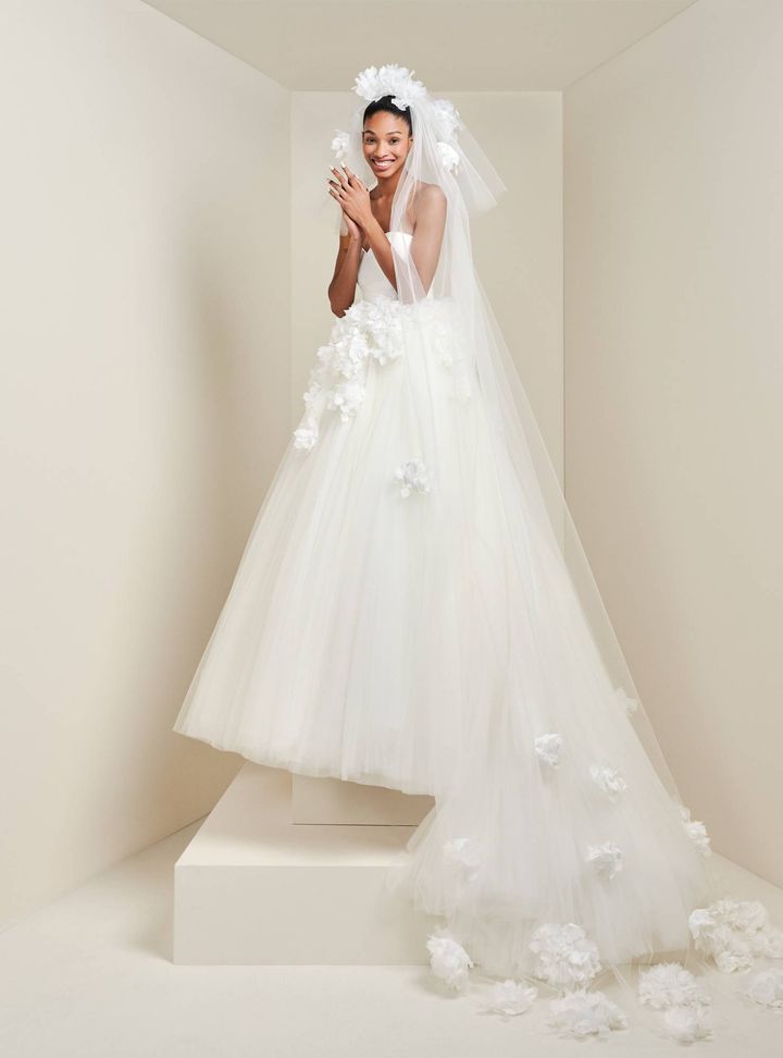 2025 Viktor & Rolf Straplez Yaka Asimetrik Gelinlik