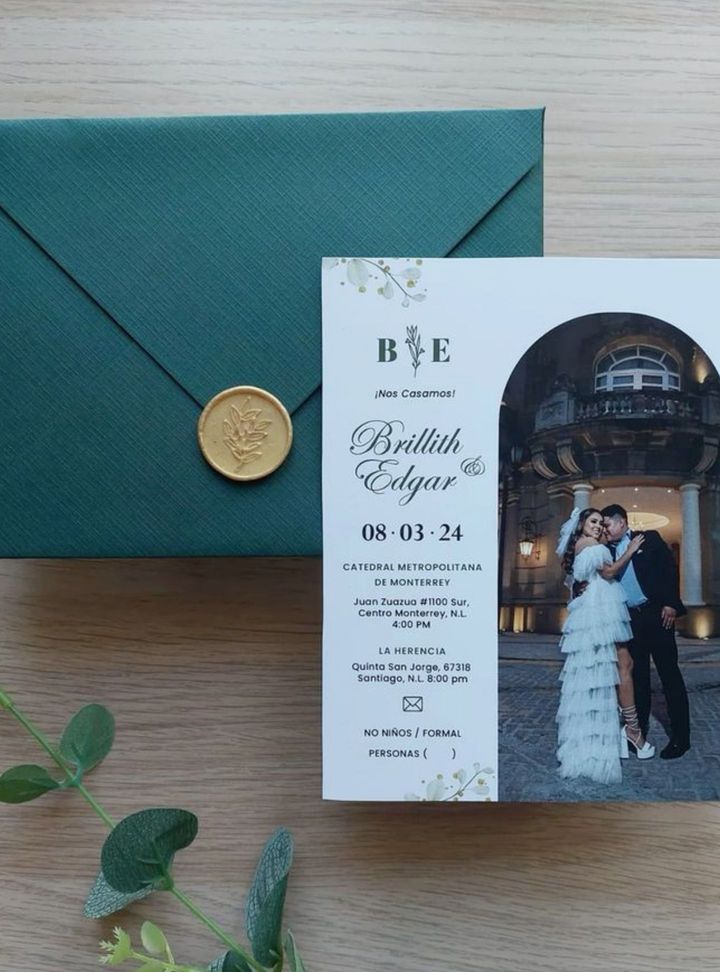 DVT-23-26 Düğün Fotoğraflı Mühürlü Davetiye