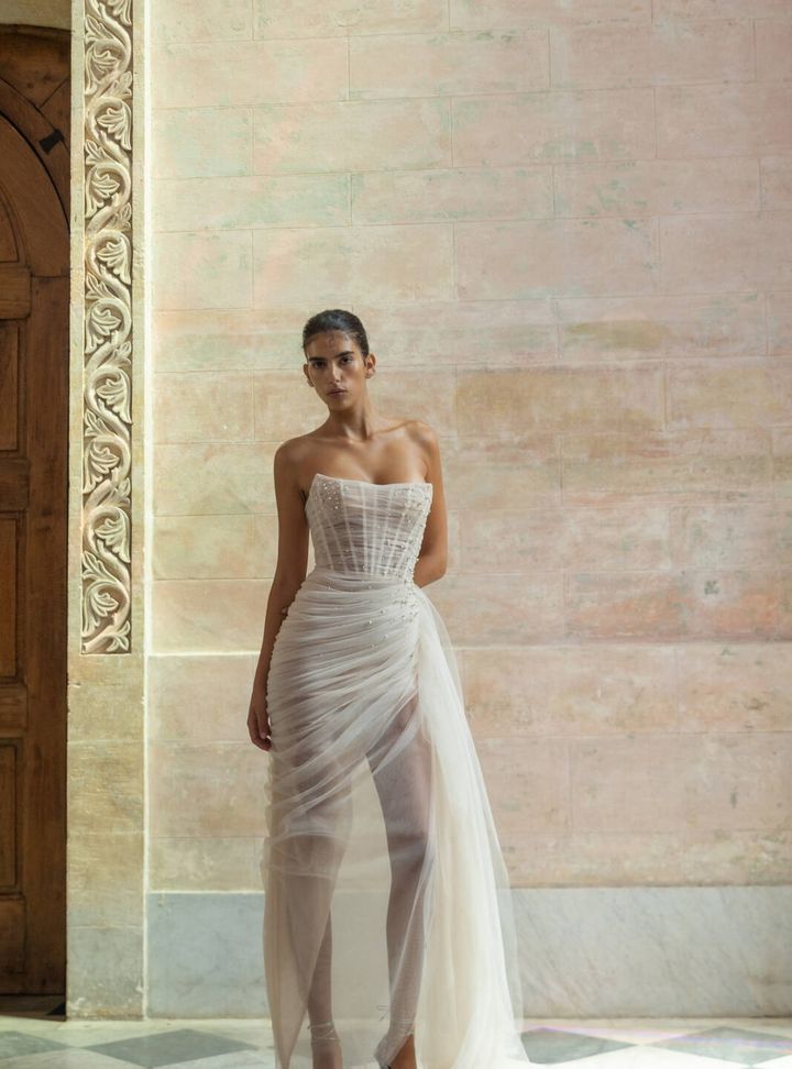 2025 Liz Martinez -1-25 A Kesim Straplez Modern Gelinlik