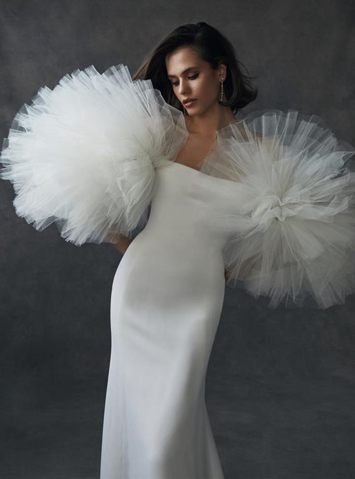 Oscar de la Renta Omuz Detaylı Gelinlik