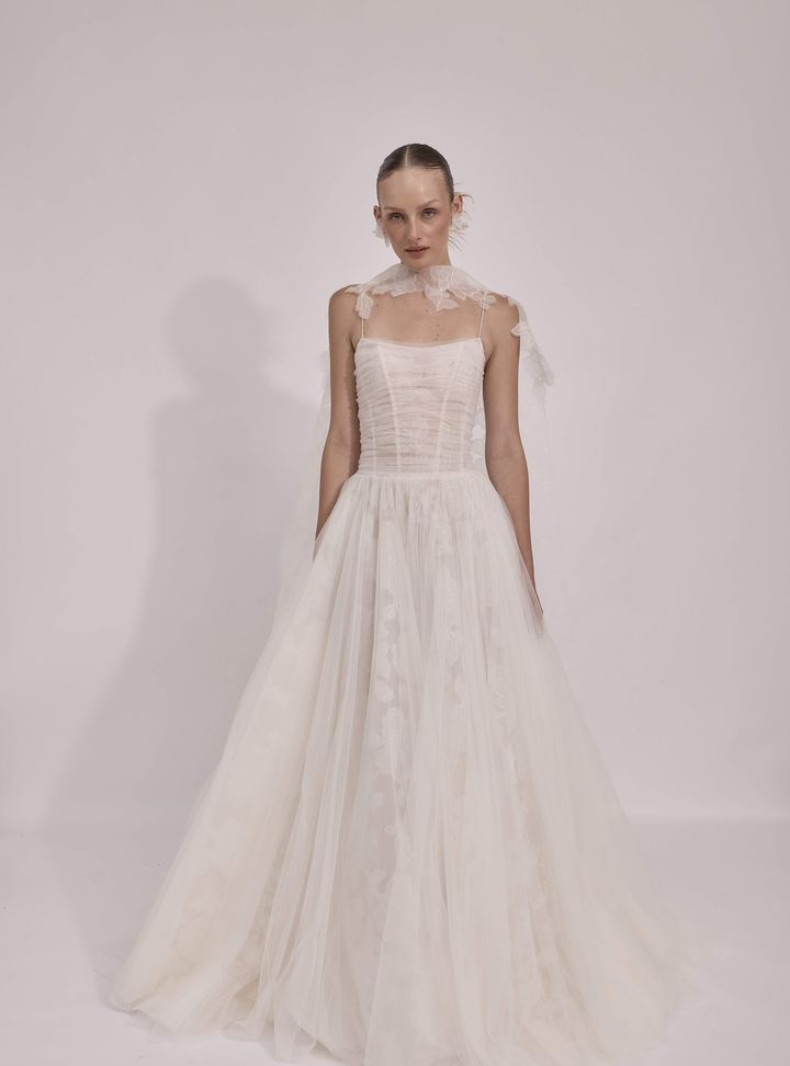 2026 Mira Zwillinger 20-26 A Kesim Kare Yaka Göğüs Dekolteli Gelinlik