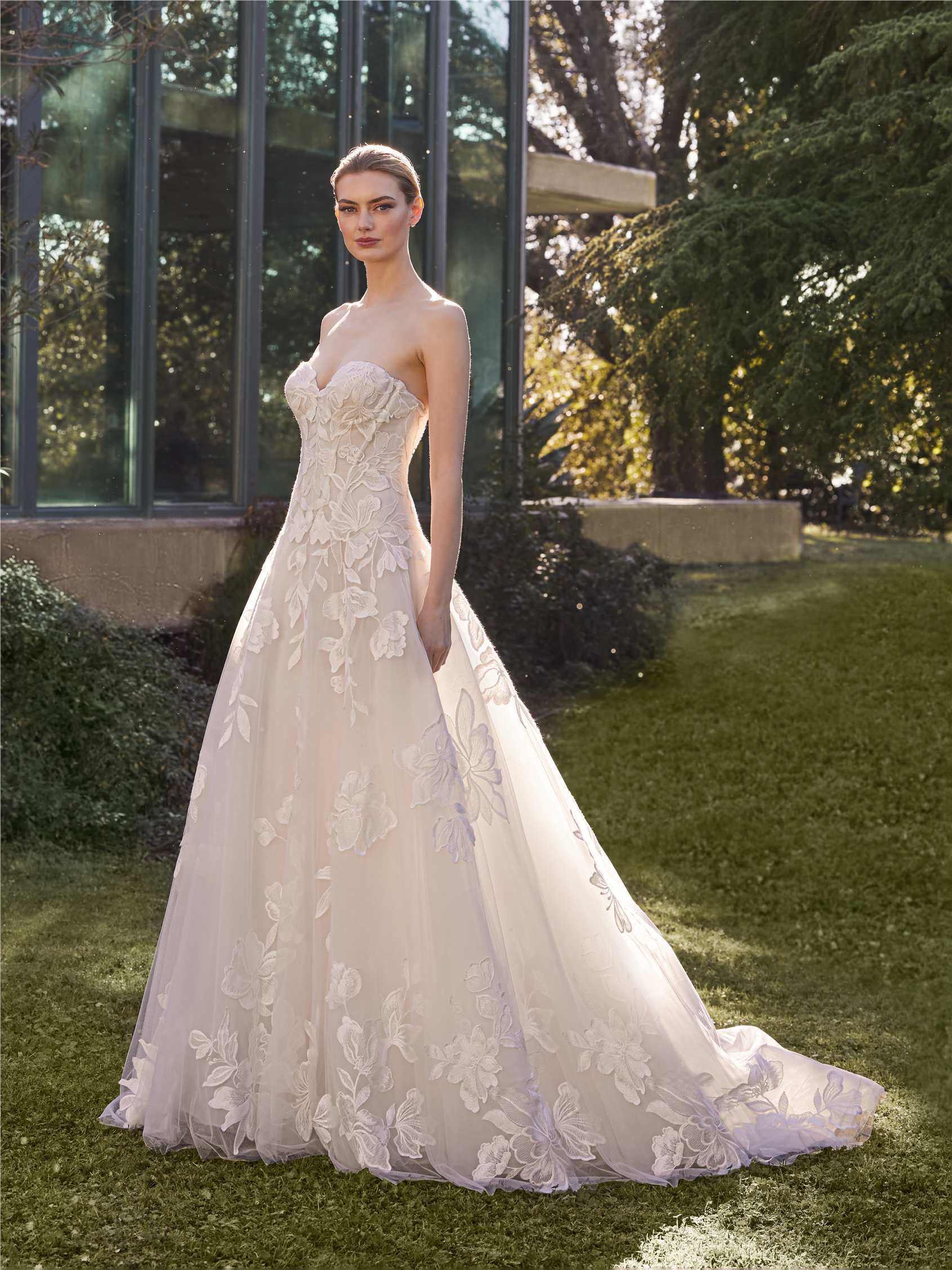 2026 Pronovias -12-26