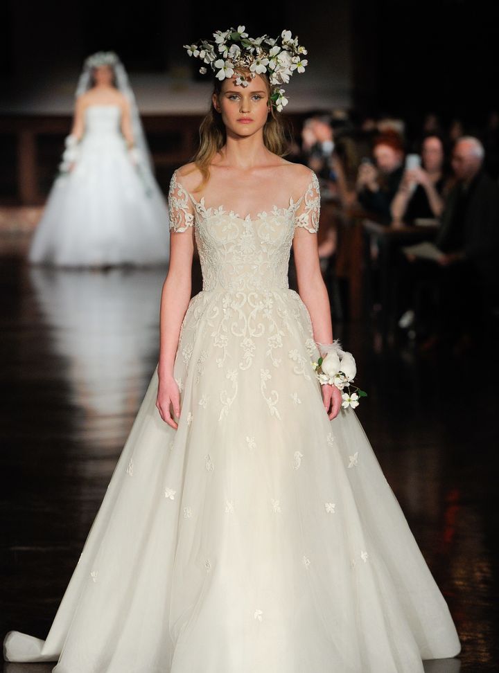 Reem Acra Kısa Kollu Gelinlik