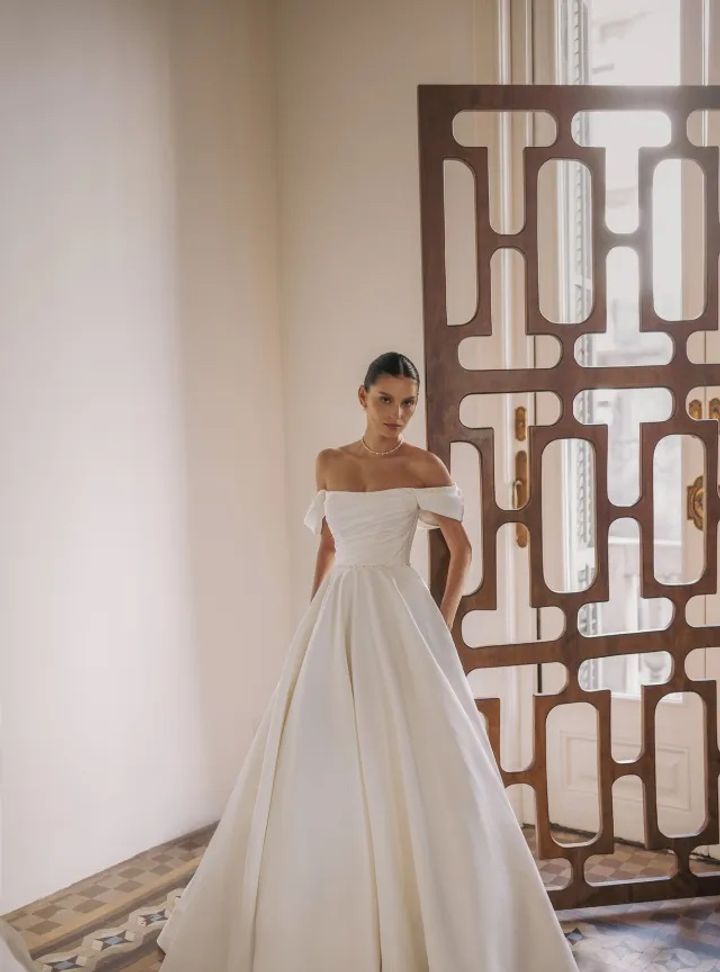 2025 Wona Concept -18-25 A Kesim Kayık Yaka Gelinlik
