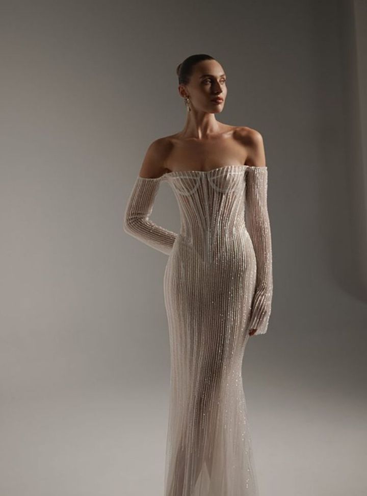 2026 Berta-14-26 Balık Kesim Sırt Dekolteli Düşük Omuz Gelinlik