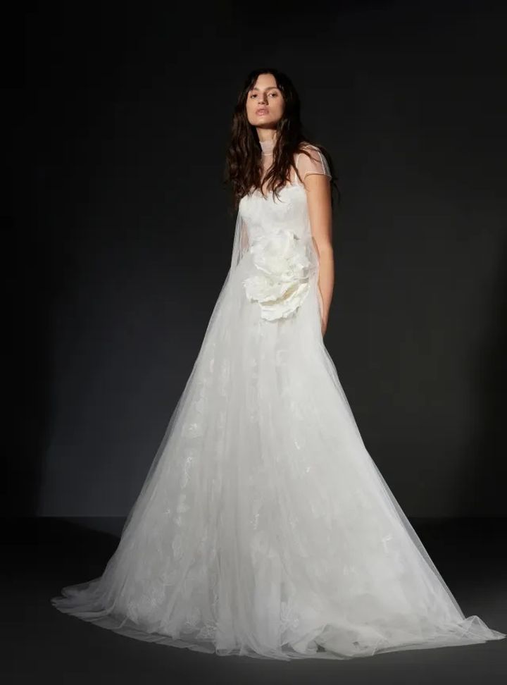 2025 Vera Wang Çiçek Detaylı A Kesim Gelinlik